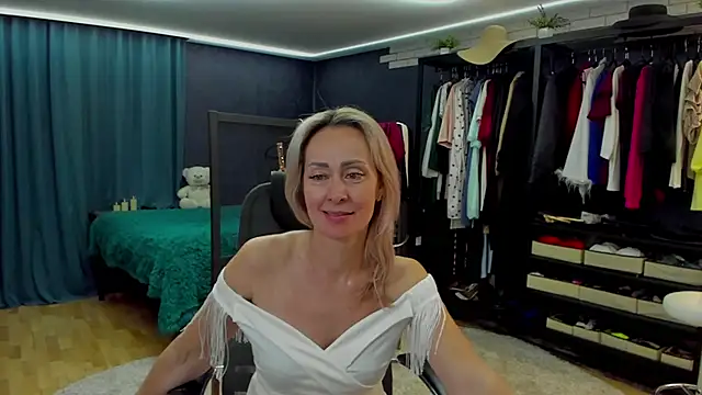 Chat XXX ao vivo de Julia_Cherry_