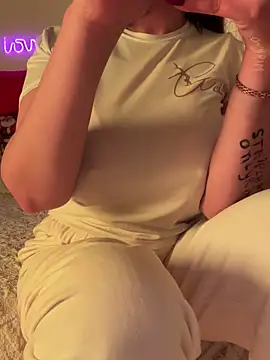 OnlyRima Adlı Modelin Web Kamerası Şovu