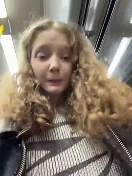 outside_rosy Chat XXX live