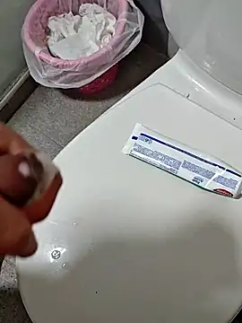 camiloangel119: διαδικτυακό σόου στην κάμερα