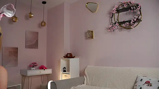 SunnivaCovil Adlı Modelin Canlı XXX Sohbeti