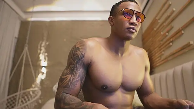 Logan_Varela webkamerás műsora