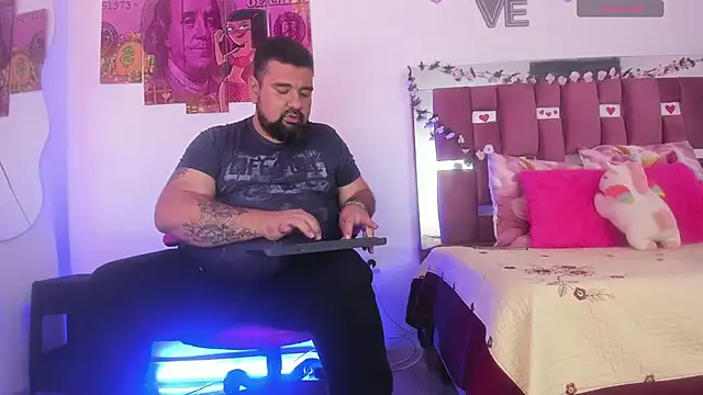 Chatroom XXX en direct de horus_gil