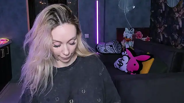 دردشة Blckmirrorr الجنسية المباشرة