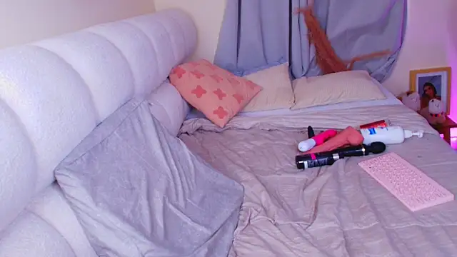 soph1a_roy élő XXX-chatje