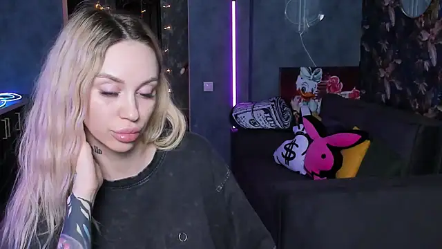 Chat XXX en directo de Blckmirrorr