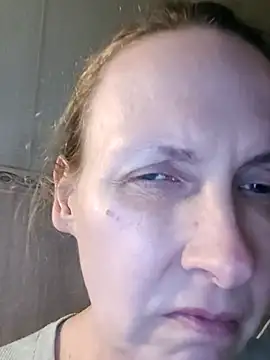 Chat XXX ao vivo de Evelina_cute