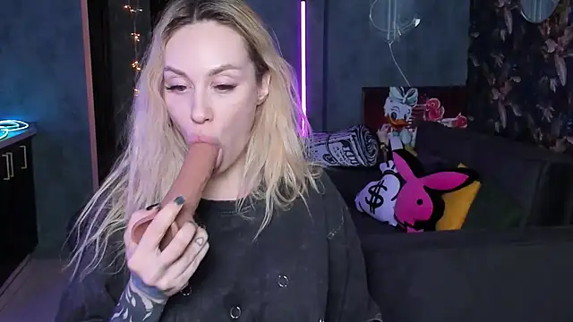 Živý XXX chat Blckmirrorr