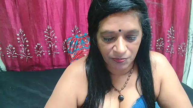 Živý XXX chat INDIANFUSION