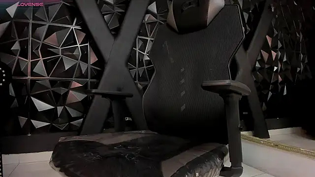 LiamDeep's Live XXX Chat