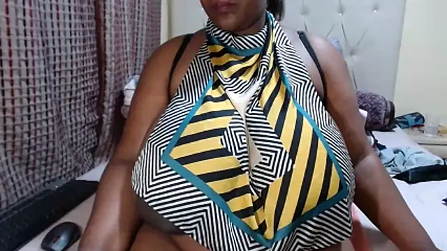 CHOCOLATEDARKBUSTYX Live XXX-Chat