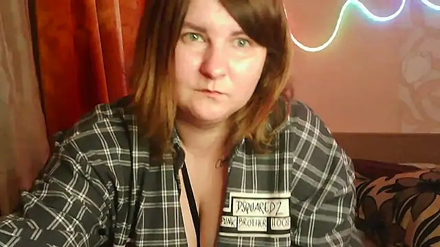 XXX chat uživo modela Minisstra