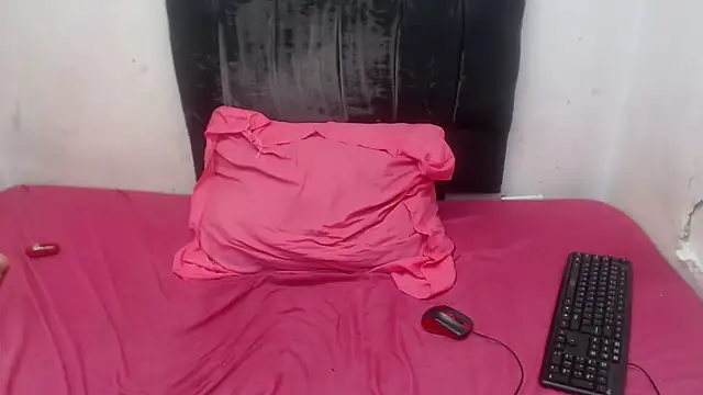 SweetSinAura 现场XXX聊天