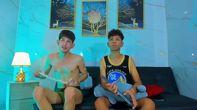 Spicy_guys Adlı Modelin Canlı XXX Sohbeti