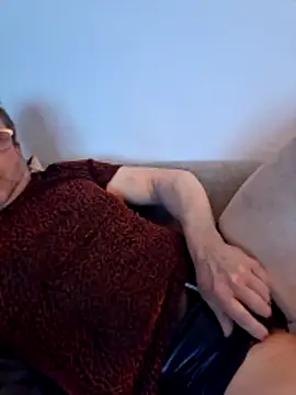 Mika-x1's Live XXX Chat