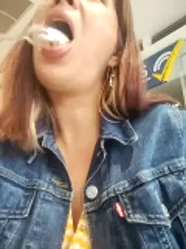 scarlett_moore's Live XXX Chat