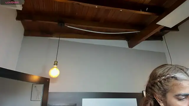 ZarahFoxx's Live XXX Chat