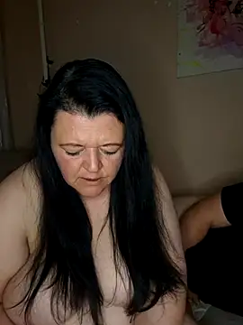 BlacReign Adlı Modelin Canlı XXX Sohbeti