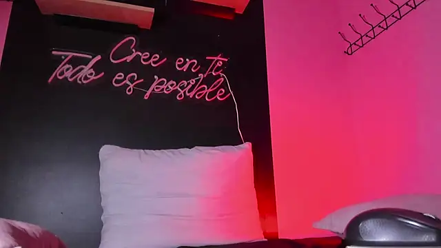 Scarleth_Fox_のライブXXXチャット