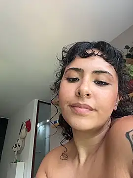 SugarTroubl33 – Naživo XXX chat