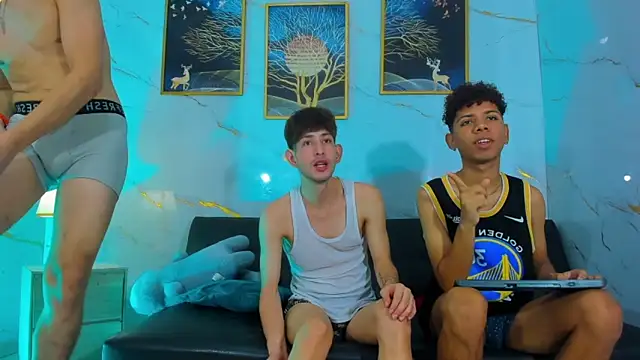 Show modela Spicy_guys na web-kameri