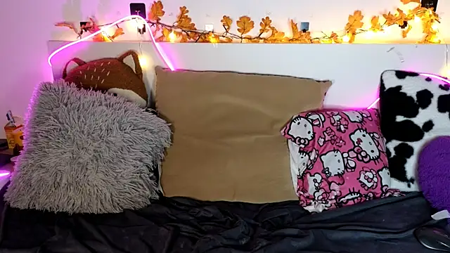 nicollewetpussy: онлайн-секс-чат