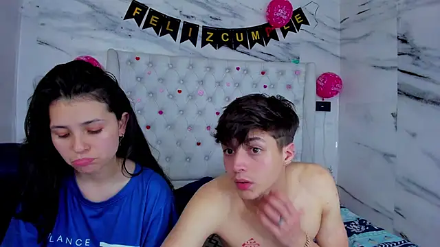 Ari_and_Storm's Live XXX Chat