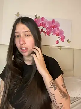 AmberVegaa Adlı Modelin Canlı XXX Sohbeti