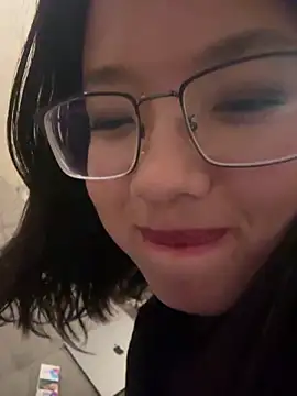 Z_Milll Live XXX-Chat