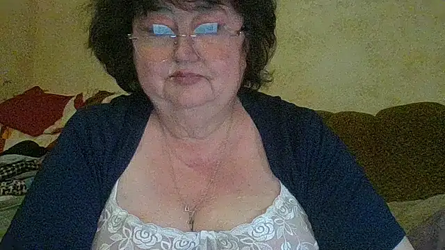 Show modela MilaSky5303 na web-kameri