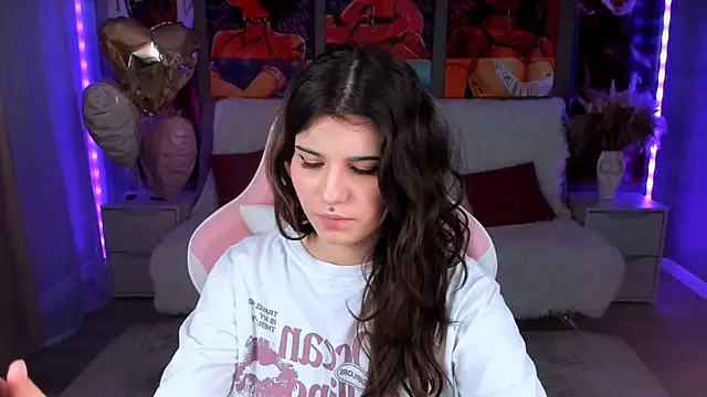 AnoraDark: απευθείας συνομιλία ΧΧΧ