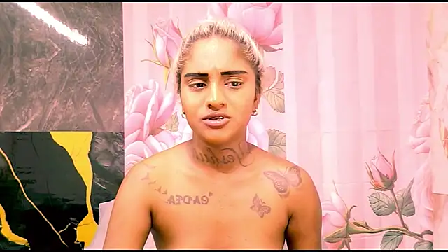 Živý XXX chat indian_barbie