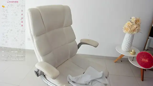 XXX chat uživo modela renata_t_