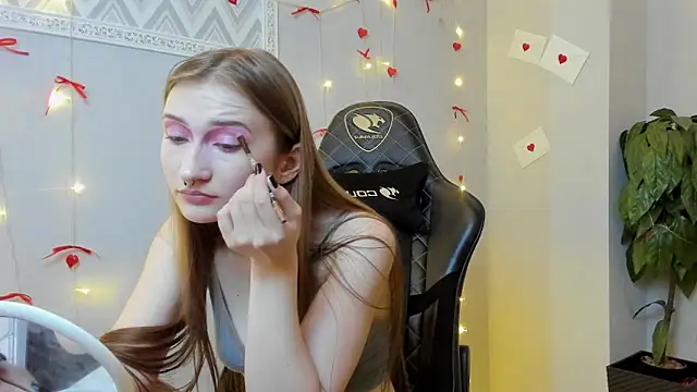 Živý XXX chat He1g_a