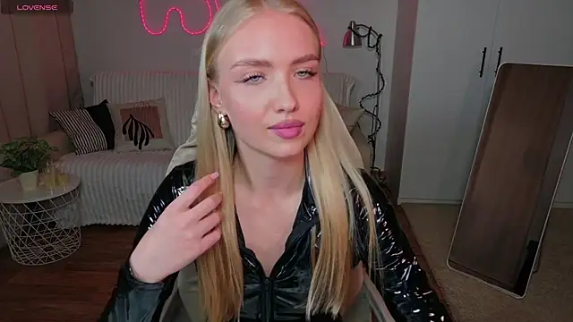 TessaGrays live XXX chat