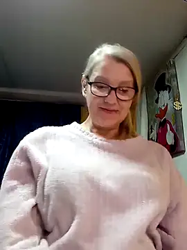 irinamaux 现场XXX聊天