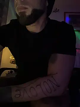 Mohdollmen 即時 XXX 聊天