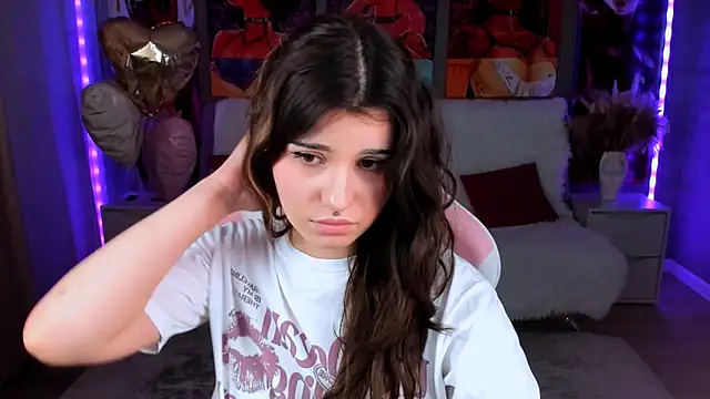 Show modela AnoraDark na web-kameri