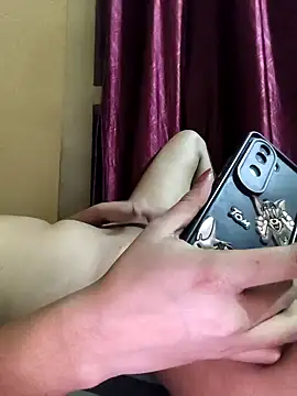 paro22_sex Chat XXX in diretta