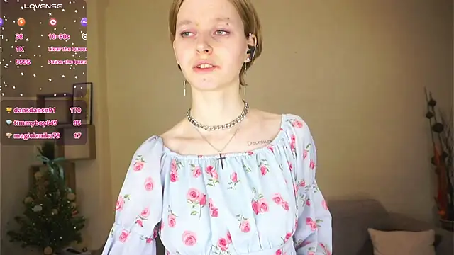 ToyaPletz's Live XXX Chat