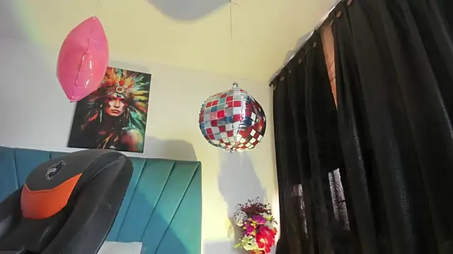 Ariel_star1 – Naživo XXX chat