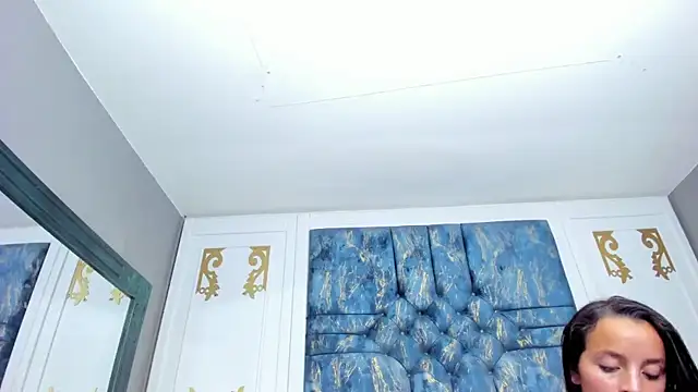 NicolleJane Adlı Modelin Canlı XXX Sohbeti