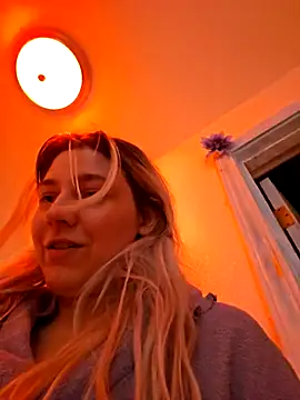 Chat +18 de ScarletCallings_420 ao vivo