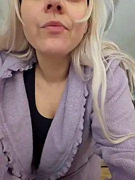 ScarletCallings_420 即時 XXX 聊天