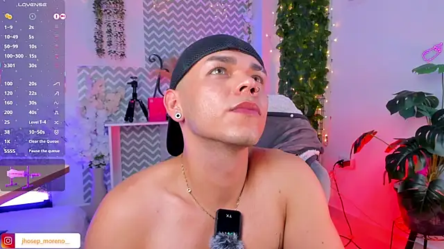 Онлайн чат XXX jhosepMoreno