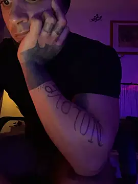 Pokazy przed kamerką – Mohdollmen