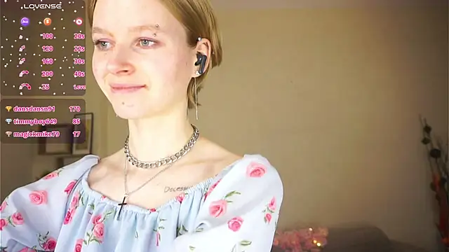 ToyaPletz live XXX chat