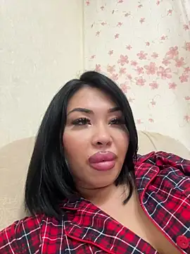 LaaadyDaaamn's Webcam Show