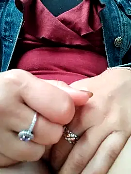 Luianna: онлайн-секс-чат