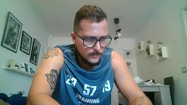 Živý XXX chat yanick931